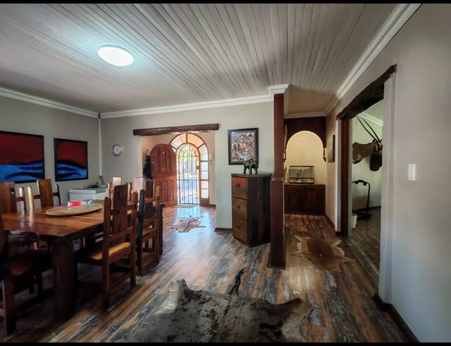 4 BEDROOM HOUSE FOR SALE IN THREE RIVERS EAST